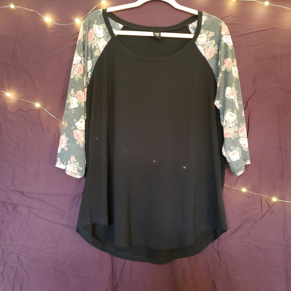 3/4 sleeve tshirt
